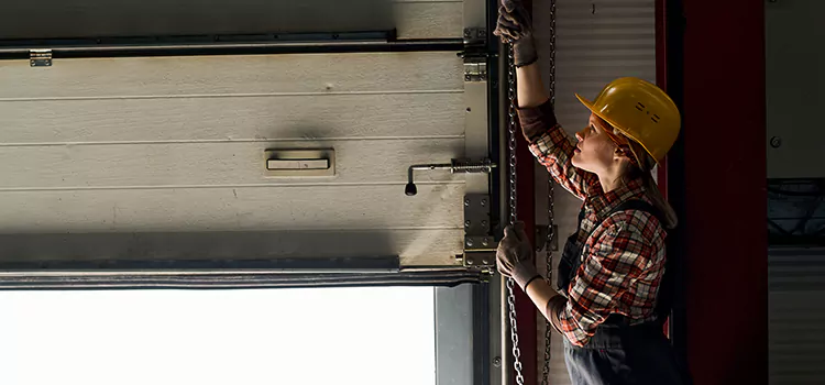 Addressing Common Garage Door Stoppage Issues in Innisfil, ON